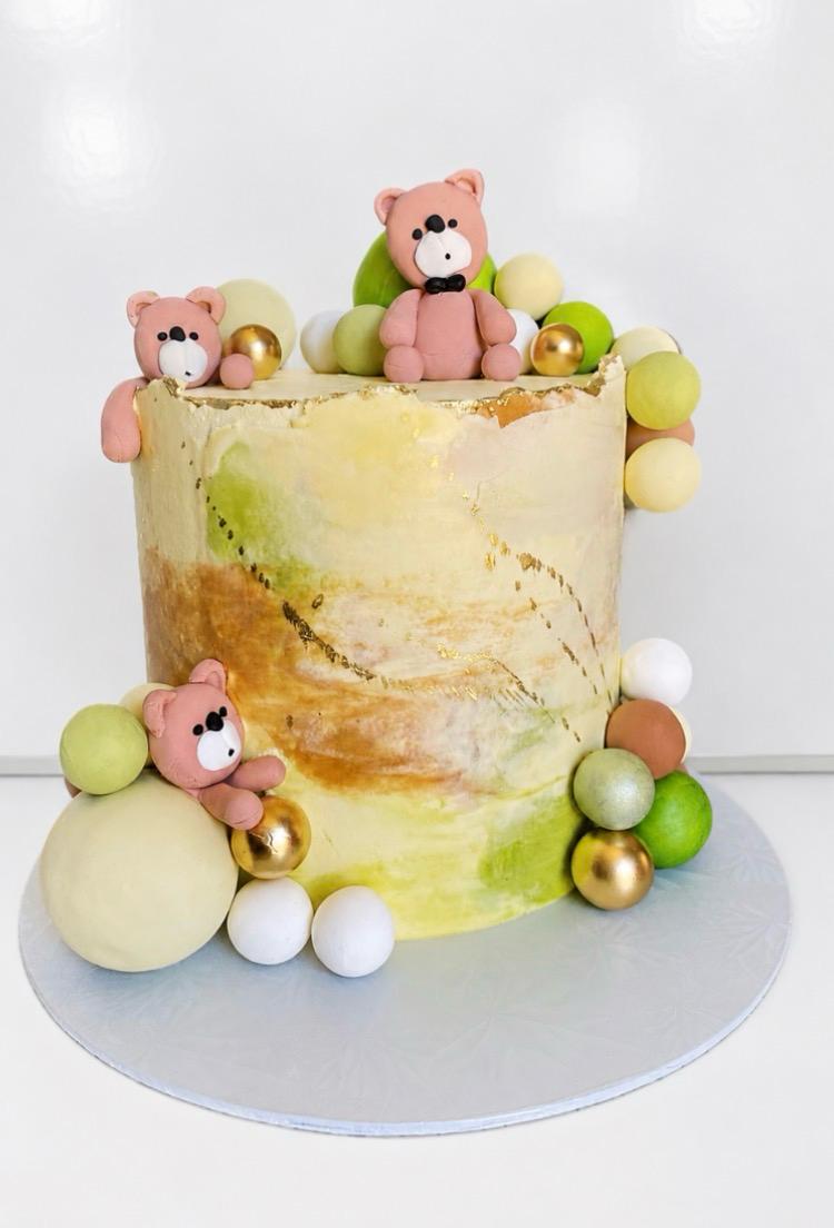 Baby teddy bears and balloons cake